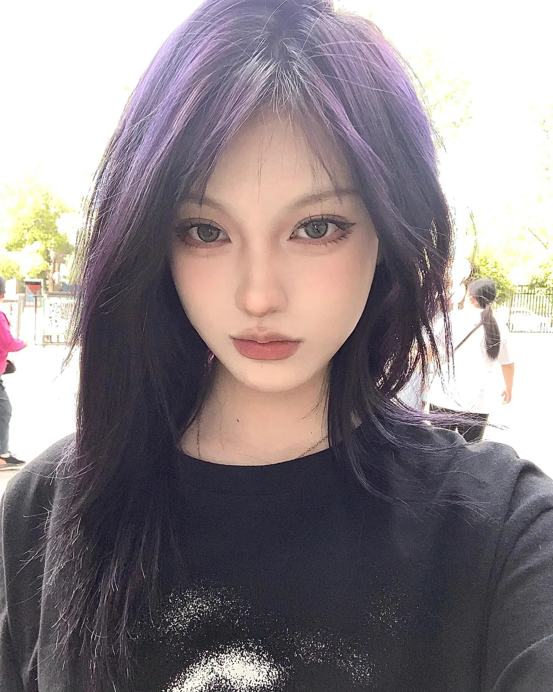 Iris hair color