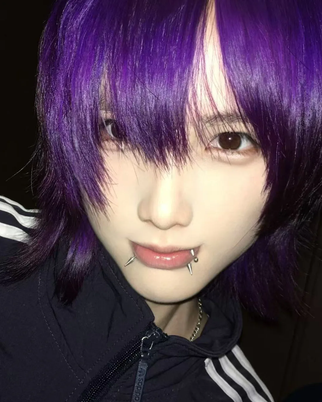 Iris hair color