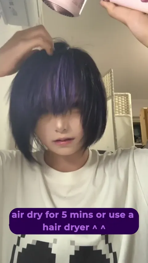 Iris hair color